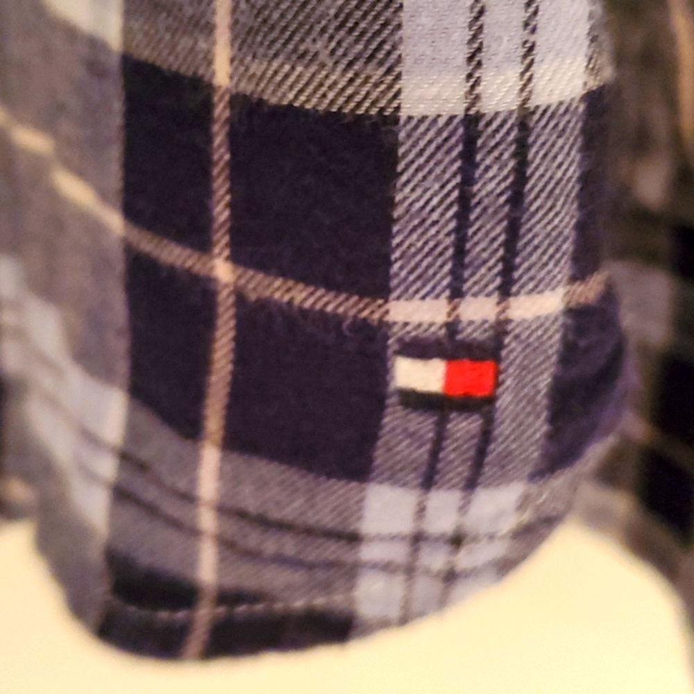 Plaid Tommy Hilfiger Shirt - Picture 4 of 8